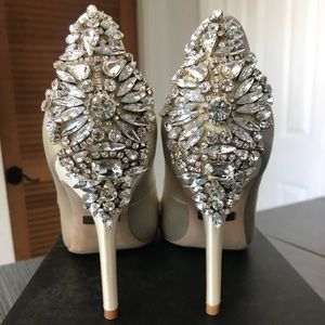 Ivory satin Badgley Mischka Nilla heels